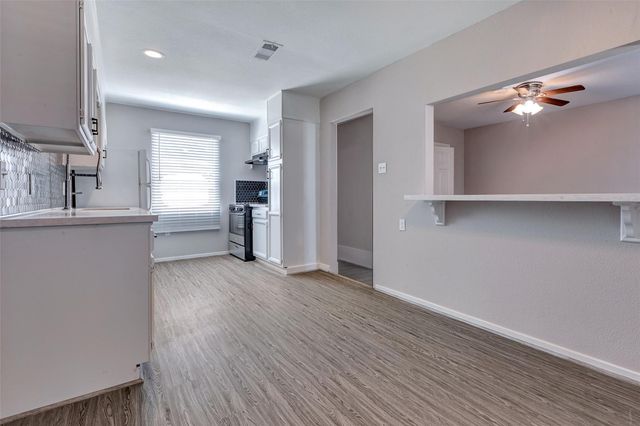 4826 Airport Boulevard, Houston, TX 77048