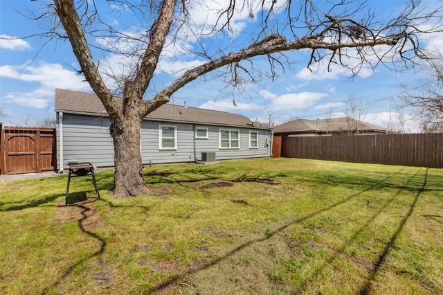 4826 Airport Boulevard, Houston, TX 77048