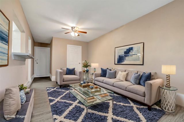 4826 Airport Boulevard, Houston, TX 77048