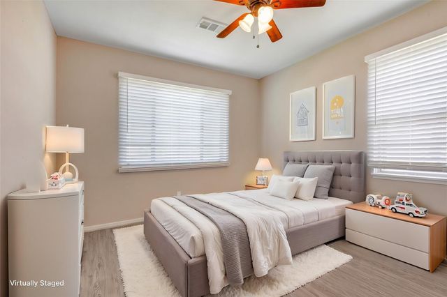 4826 Airport Boulevard, Houston, TX 77048