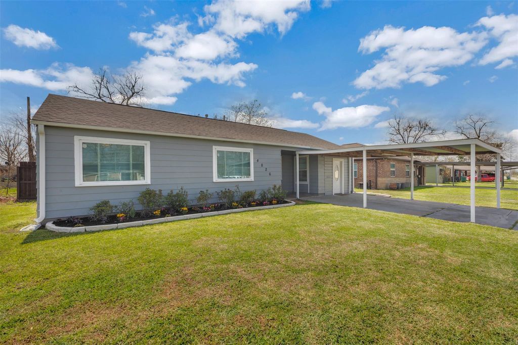 4826 Airport Boulevard, Houston, TX 77048