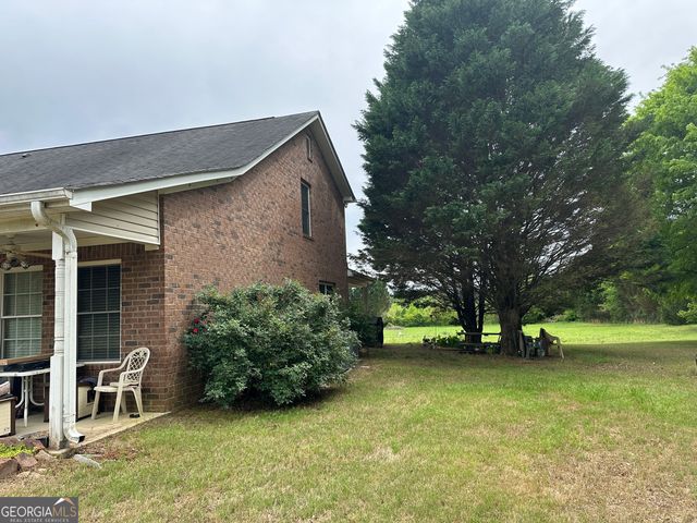 407 High Falls Road, Jackson, GA 30233