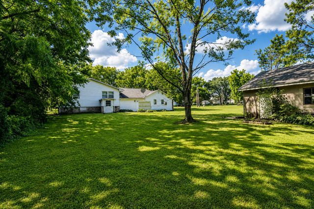 301 W Wilson Street, Hebron, IN 46341