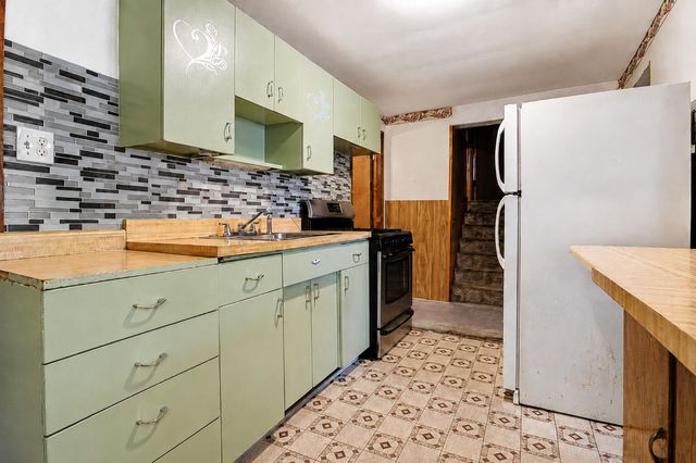 301 W Wilson Street, Hebron, IN 46341