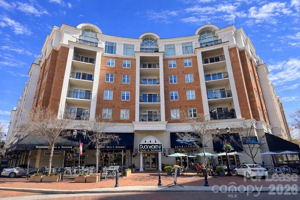 4620 Piedmont Row Drive, Charlotte, NC 28210