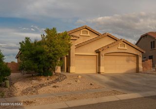 17075 S Golden Sunrise Place, Vail, AZ 85641