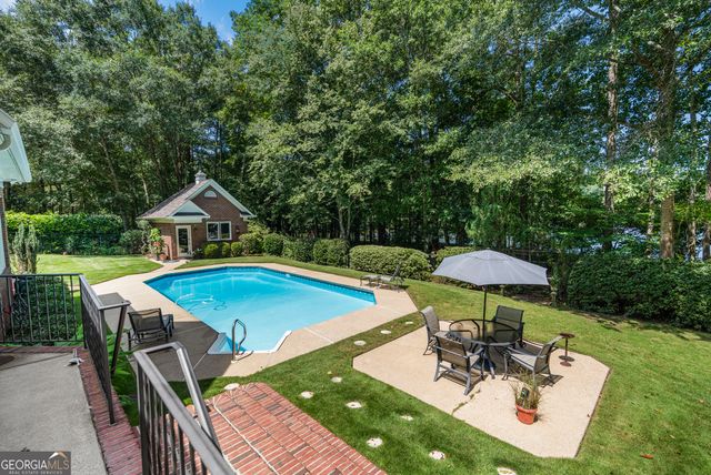100 Waterview Court, Cataula, GA 31804