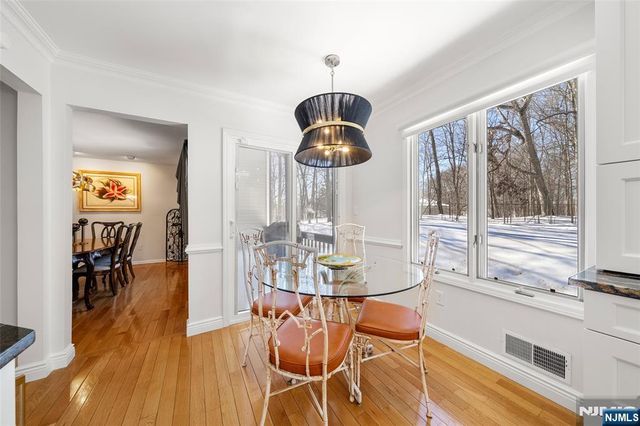 5 Lakeview Drive, Old Tappan, NJ 07675