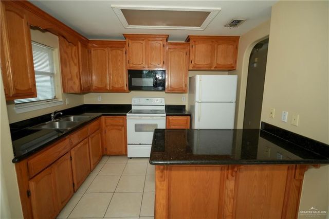 1607 W Bronze Drive, Pharr, TX 78577