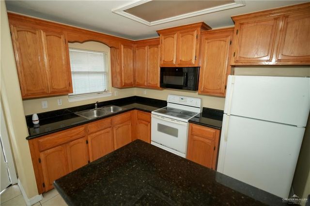 1607 W Bronze Drive, Pharr, TX 78577