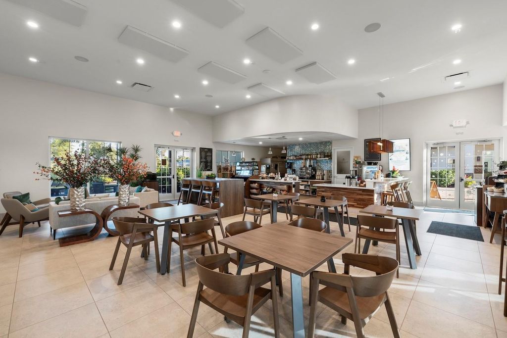 Image 37 of property listing at 18244 CROPSIDE TRAIL, Bradenton, FL 34211