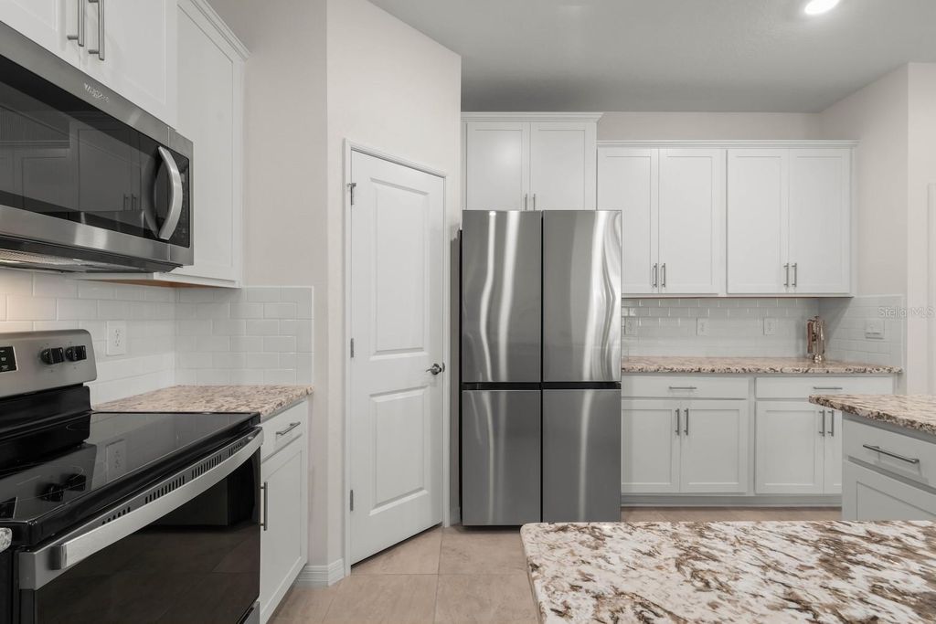 Image 8 of property listing at 18244 CROPSIDE TRAIL, Bradenton, FL 34211