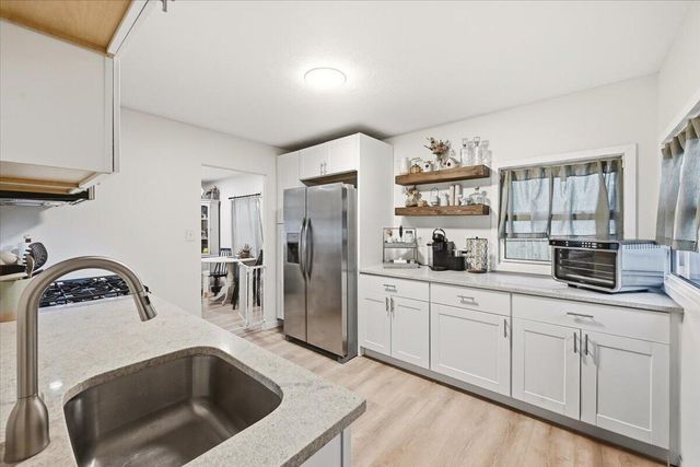 2644 AVENUE G, Council Bluffs, IA 51501