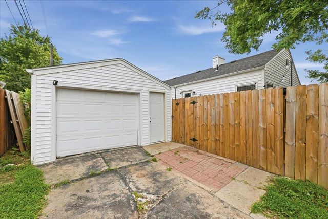 2644 AVENUE G, Council Bluffs, IA 51501