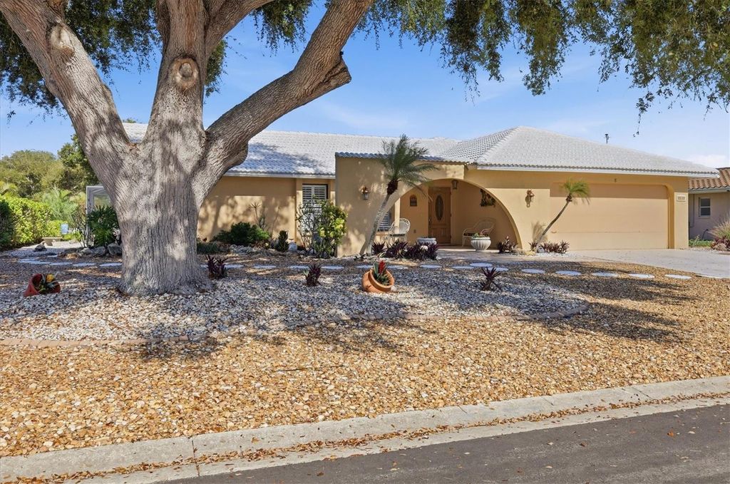 8 BRIDGE STREET, Englewood, FL 34223