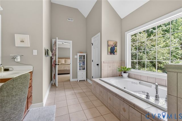1830 Blackwood Dr, Maidens, VA 23102
