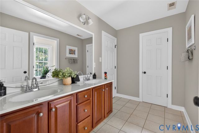 1830 Blackwood Dr, Maidens, VA 23102