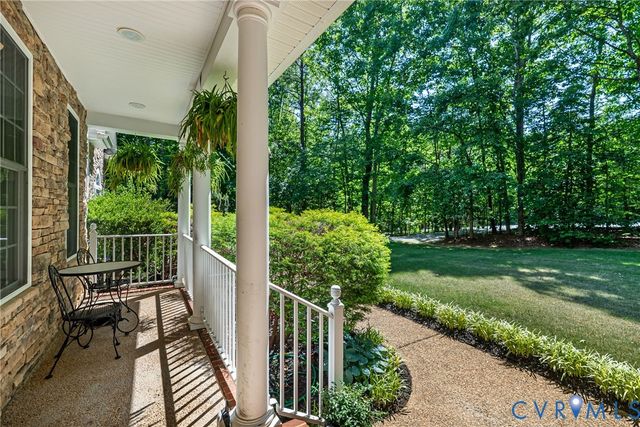 1830 Blackwood Dr, Maidens, VA 23102