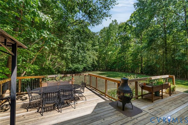 1830 Blackwood Dr, Maidens, VA 23102