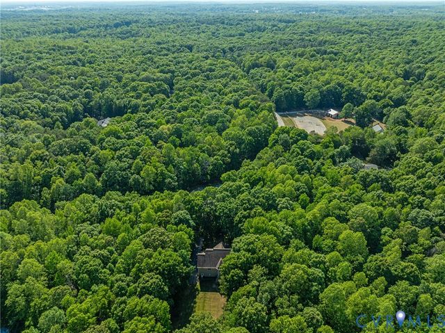 1830 Blackwood Dr, Maidens, VA 23102