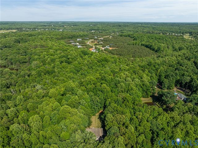 1830 Blackwood Dr, Maidens, VA 23102
