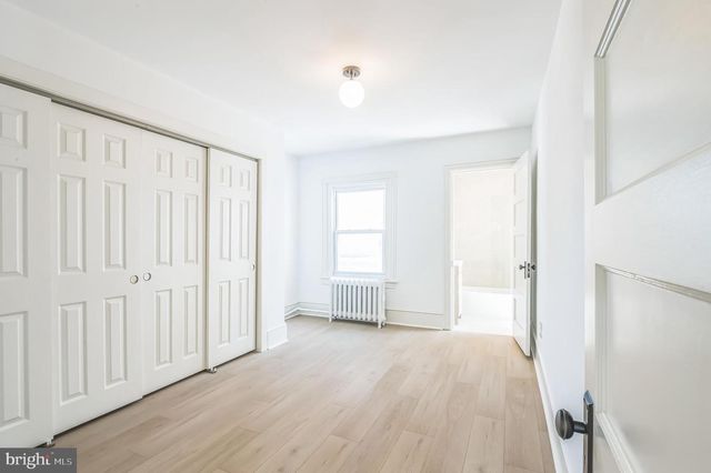 3 N SURREY AVE, Ventnor City, NJ 08406