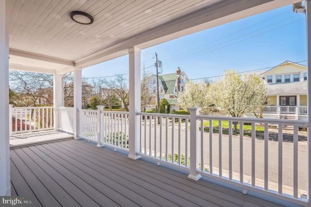 3 N SURREY AVE, Ventnor City, NJ 08406