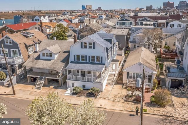 3 N SURREY AVE, Ventnor City, NJ 08406
