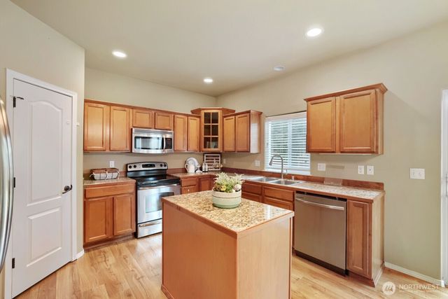215 196th Place SW, Bothell, WA 98012