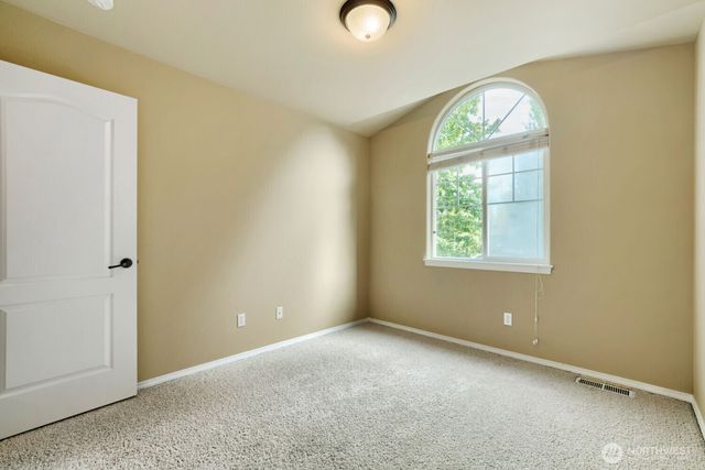 215 196th Place SW, Bothell, WA 98012