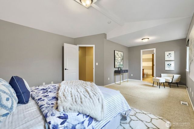215 196th Place SW, Bothell, WA 98012