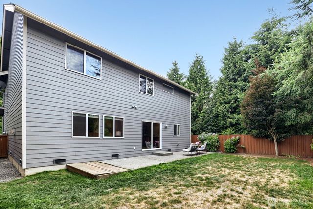 215 196th Place SW, Bothell, WA 98012