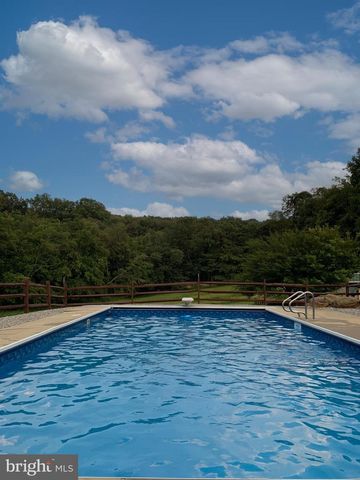 806 STABLERSVILLE RD, Parkton, MD 21120