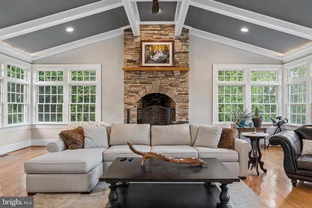 806 STABLERSVILLE RD, Parkton, MD 21120