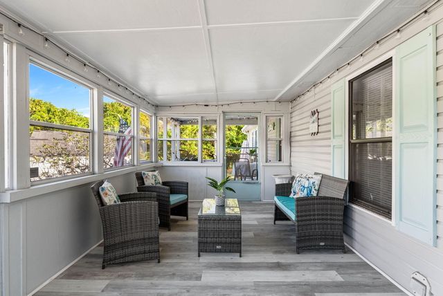 688 Malaga Place, Panama City Beach, FL 32413