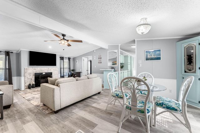 688 Malaga Place, Panama City Beach, FL 32413