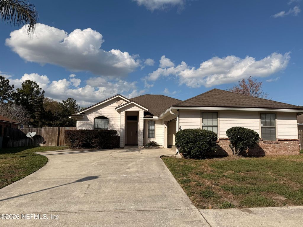 2892 GOLDEN POND Boulevard, Orange Park, FL 32073