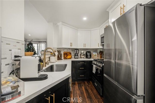 27980 S Western 303, San Pedro (los Angeles), CA 90732