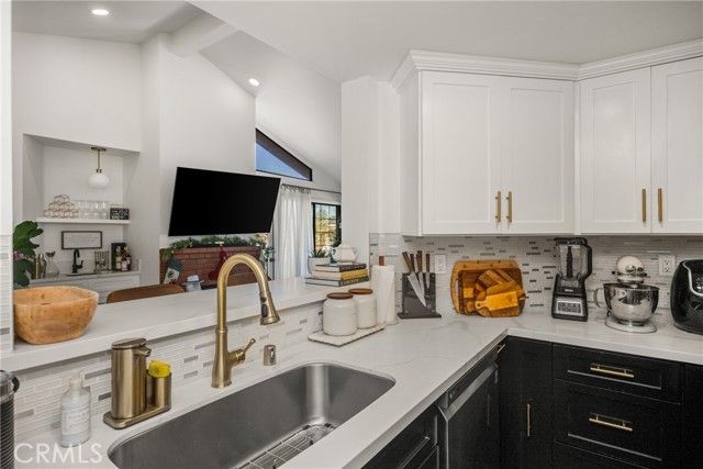 27980 S Western 303, San Pedro (los Angeles), CA 90732