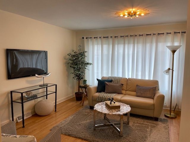 3809 W Wabansia Avenue, Chicago, IL 60647