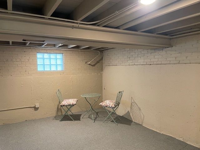 3809 W Wabansia Avenue, Chicago, IL 60647