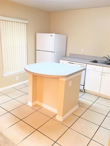 2764 CLUB CORTILE CIRCLE, Kissimmee, FL 34746