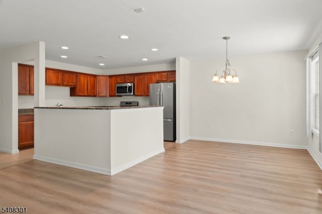 19 Winding Way, Hardyston Twp., NJ 07419