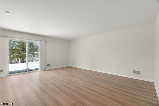 19 Winding Way, Hardyston Twp., NJ 07419