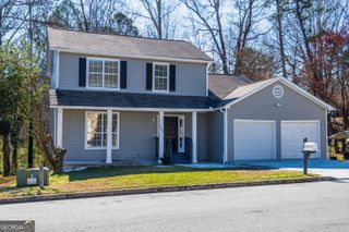 1382 Stoneleigh Way, Stone Mountain, GA 30088