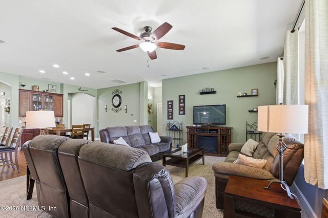 1842 WILD DUNES Circle, Orange Park, FL 32065