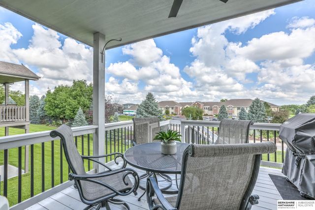 19318 Franklin Circle, Omaha, NE 68022