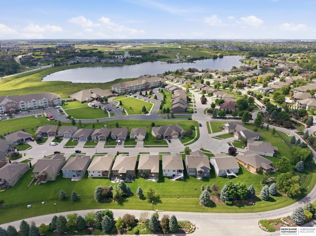19318 Franklin Circle, Omaha, NE 68022