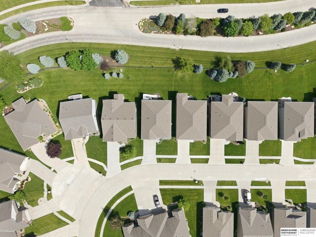 19318 Franklin Circle, Omaha, NE 68022