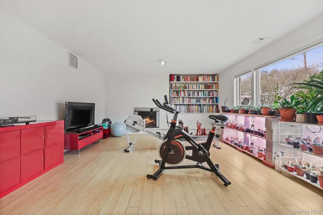 6 Jason Lane, Mamaroneck, NY 10543